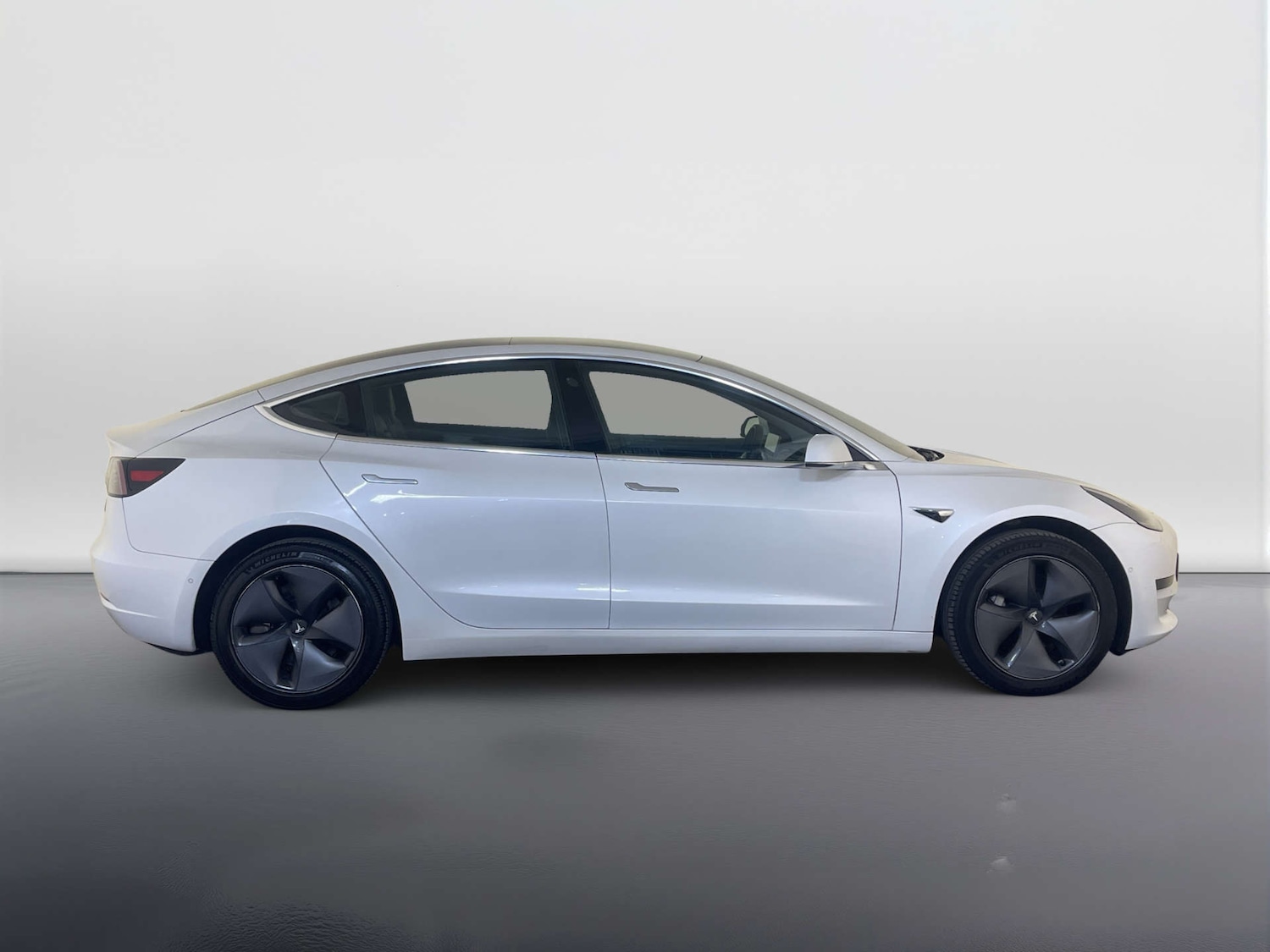Used Tesla Model 3 2019 for sale - 78210427: Photo 11