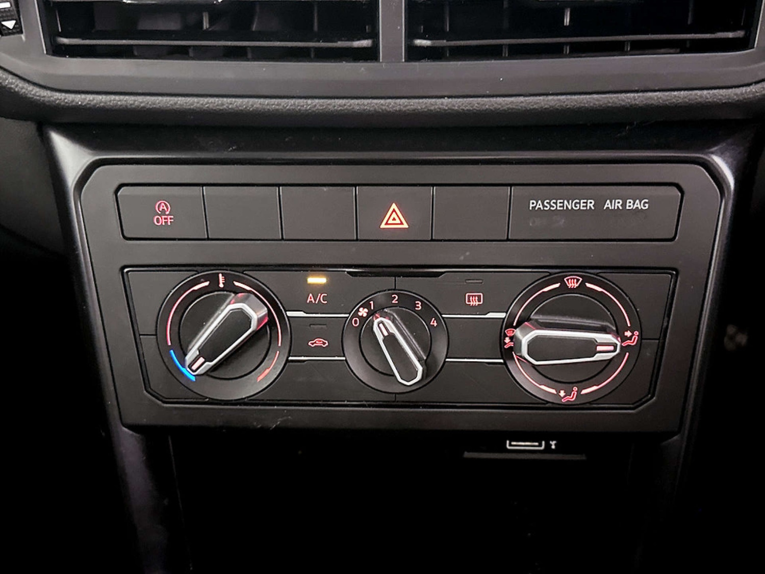 Used Volkswagen T-Cross 2019 for sale - 77184927: Photo 26