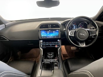 Used Jaguar XE 2018 for sale - 76234801: Photo