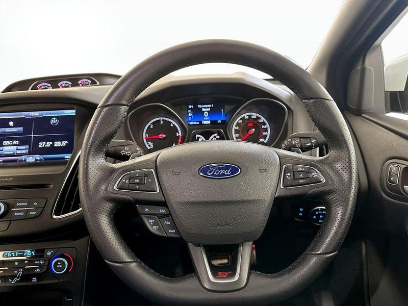 Used Ford Focus 2016 for sale - 76580725: Photo 16