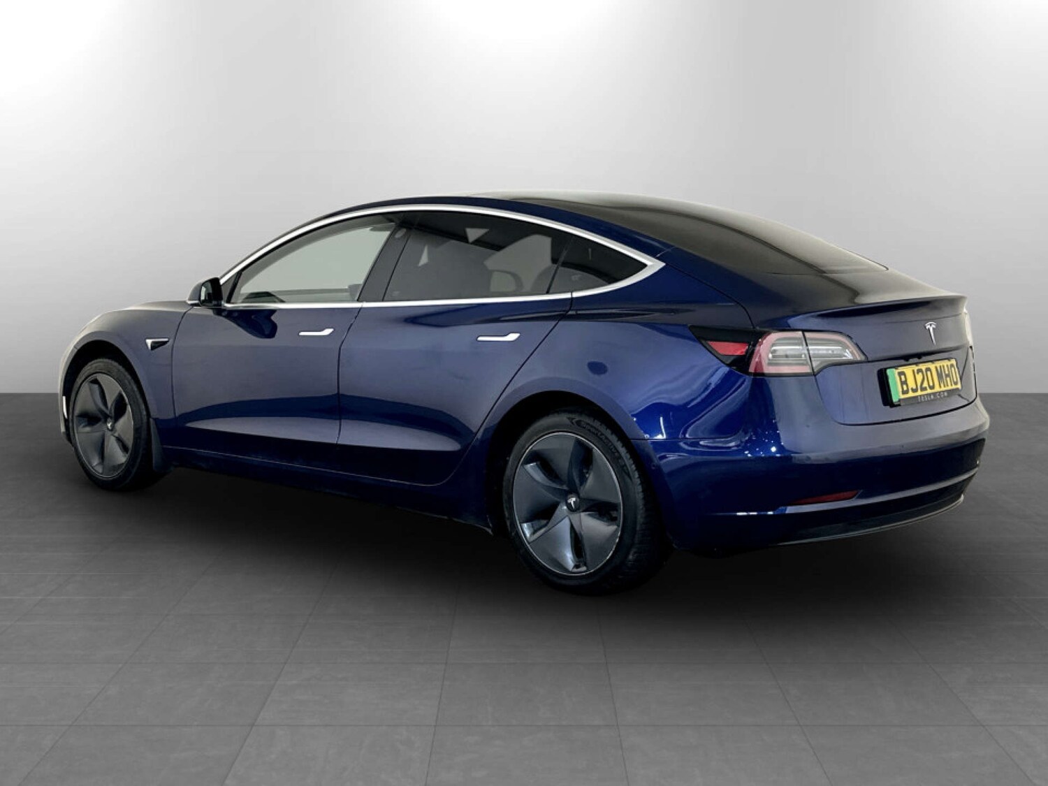 Used Tesla Model 3 2020 for sale - 77688290: Photo 8