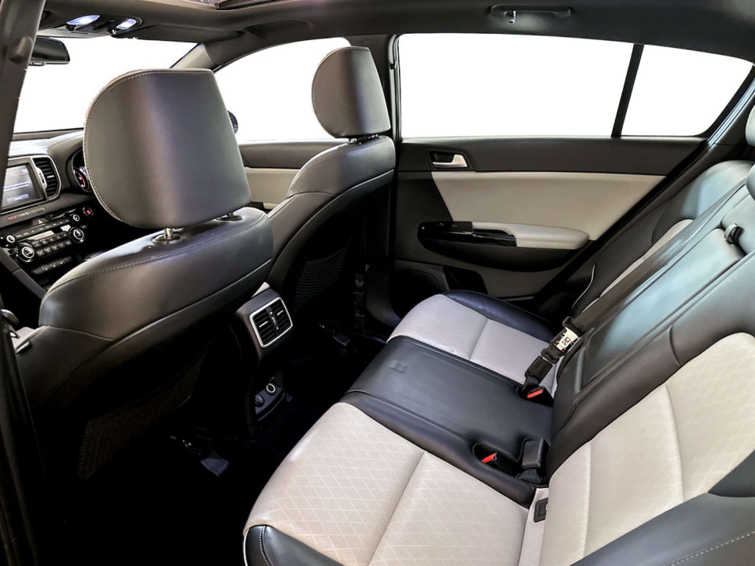 Used Kia Sportage 2017 for sale - 77604006: Photo 15