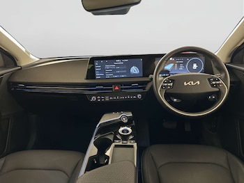 Used Kia EV6 2023 for sale - 78367216: Photo