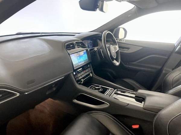 Used Jaguar F-Pace 2019 for sale - 76209284: Photo 12