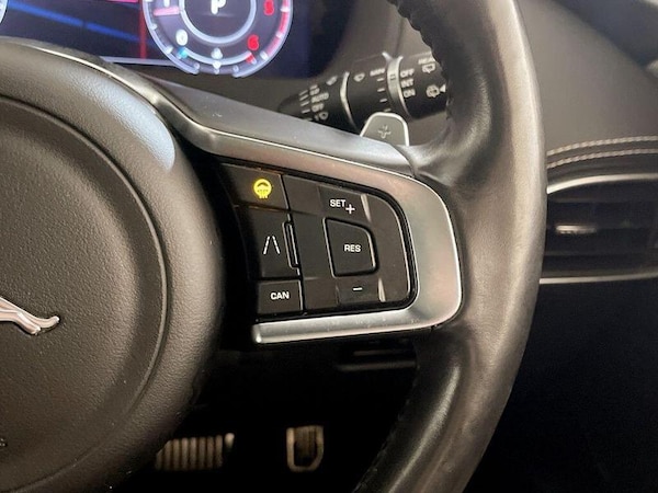 Used Jaguar F-Pace 2019 for sale - 76209284: Photo 20