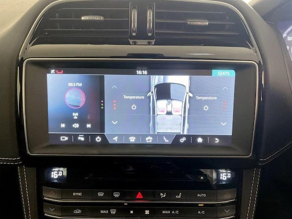 Used Jaguar F-Pace 2019 for sale - 76209284: Photo 23