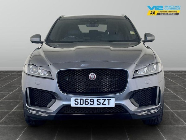 Used Jaguar F-Pace 2019 for sale - 76209284: Photo 5