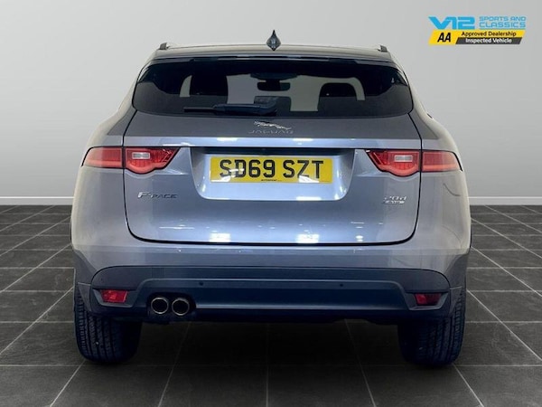Used Jaguar F-Pace 2019 for sale - 76209284: Photo 9