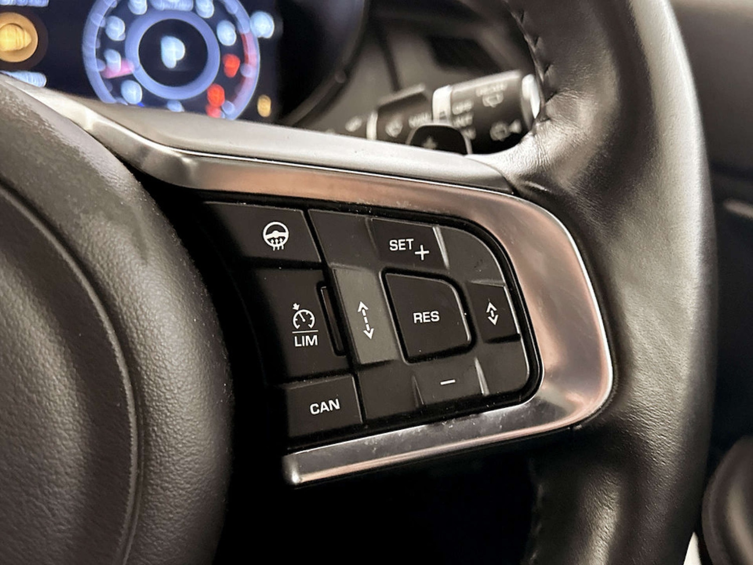 Used Jaguar E-Pace 2018 for sale - 77213738: Photo 20