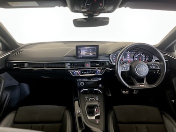 Used Audi A4 2018 for sale - 75408235: Photo