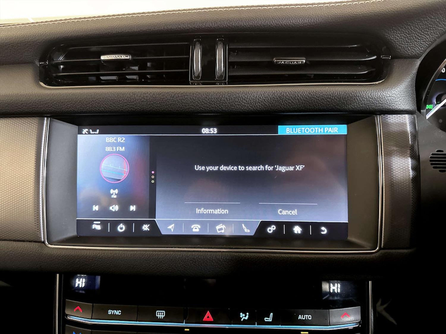 Used Jaguar XF 2019 for sale - 77234092: Photo 22