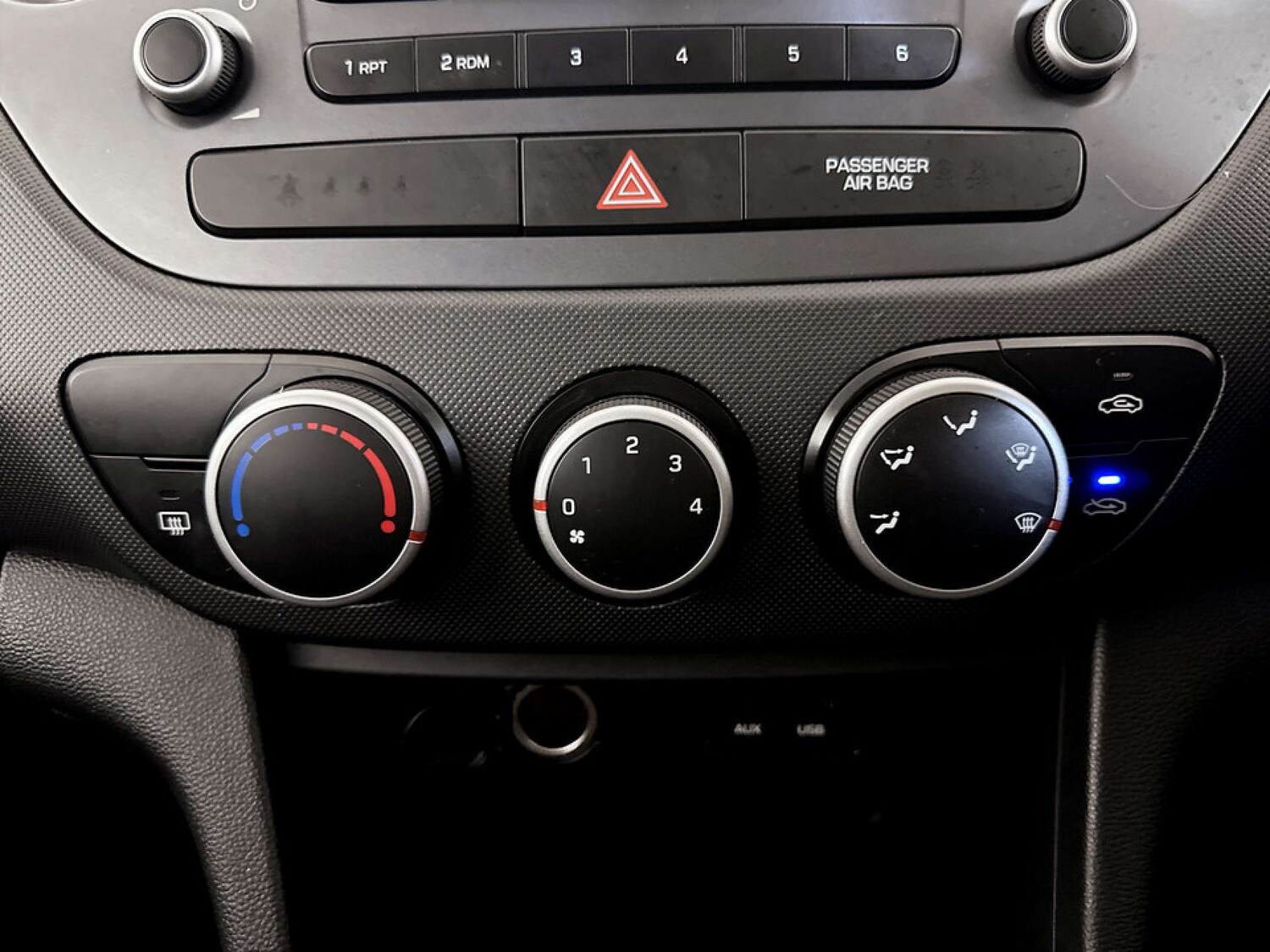 Used Hyundai i10 2018 for sale - 77535143: Photo 20