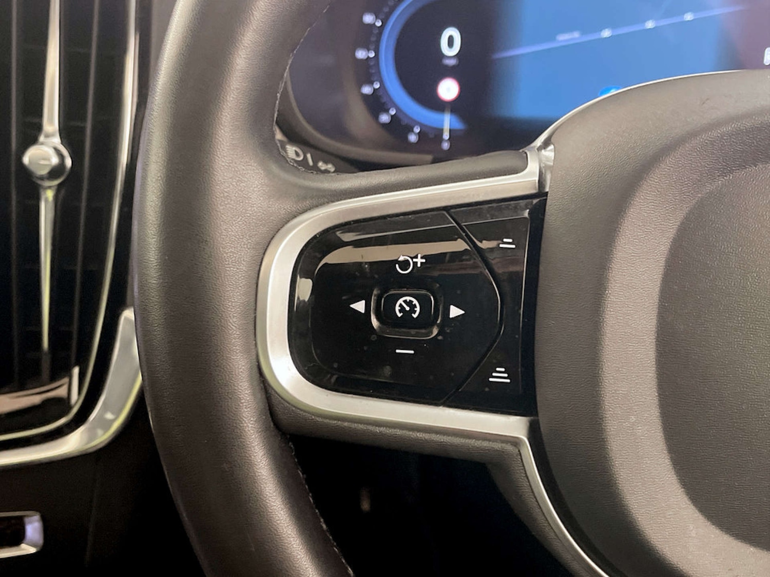 Used Volvo V90 2022 for sale - 77262790: Photo 17