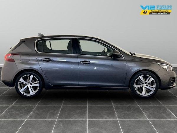 Used Peugeot 308 2019 for sale - 76290366: Photo 11