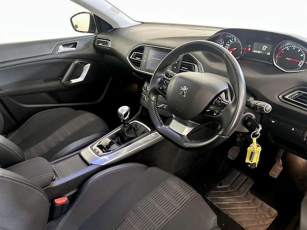 Used Peugeot 308 2019 for sale - 76290366: Photo 16