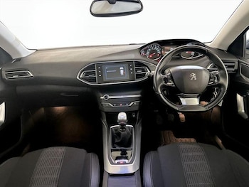Used Peugeot 308 2019 for sale - 76290366: Photo 3