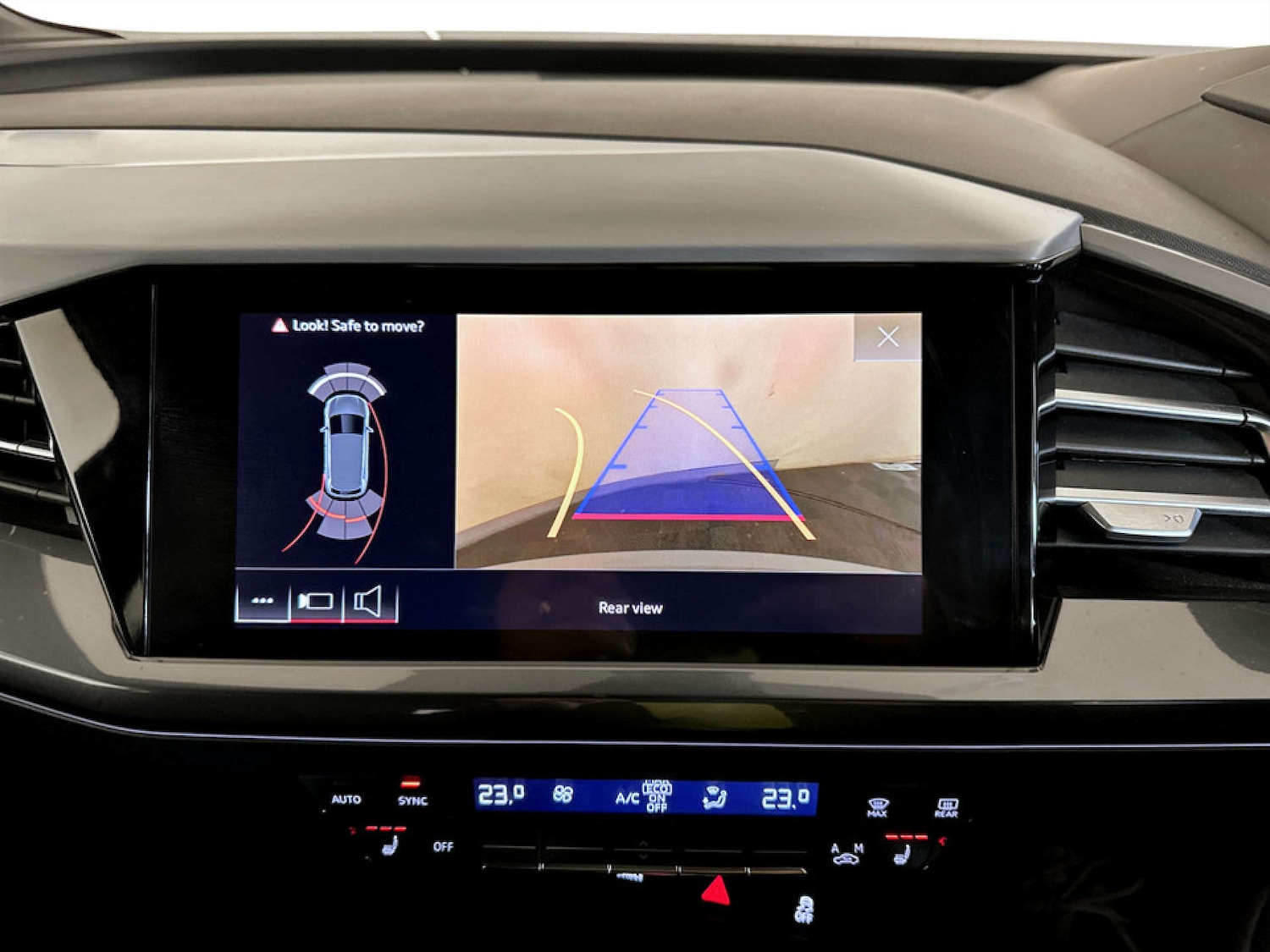 Used Audi Q4 e-tron 2022 for sale - 77185088: Photo 22