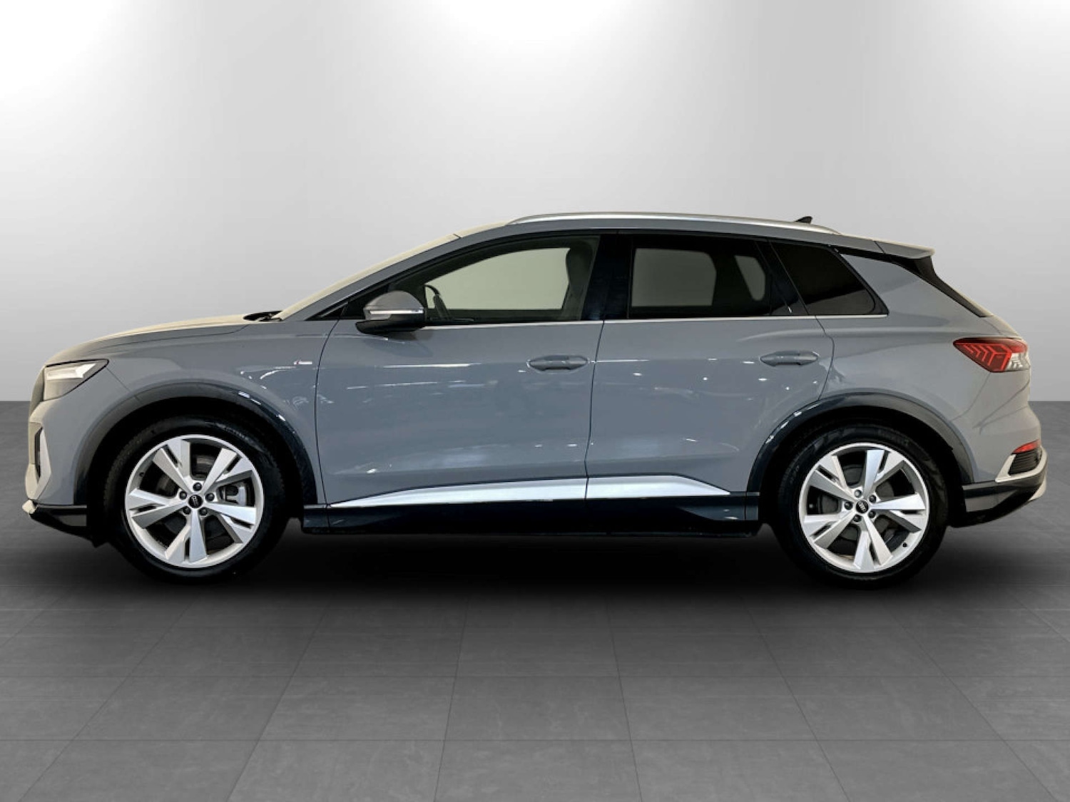 Used Audi Q4 e-tron 2022 for sale - 77185088: Photo 7