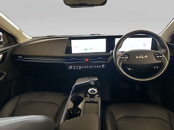 Used Kia EV6 2023 for sale - 79383132: Photo