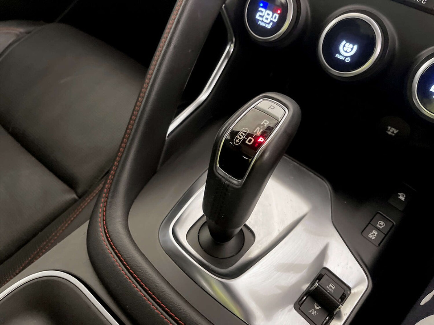 Used Jaguar E-Pace 2018 for sale - 77355497: Photo 24