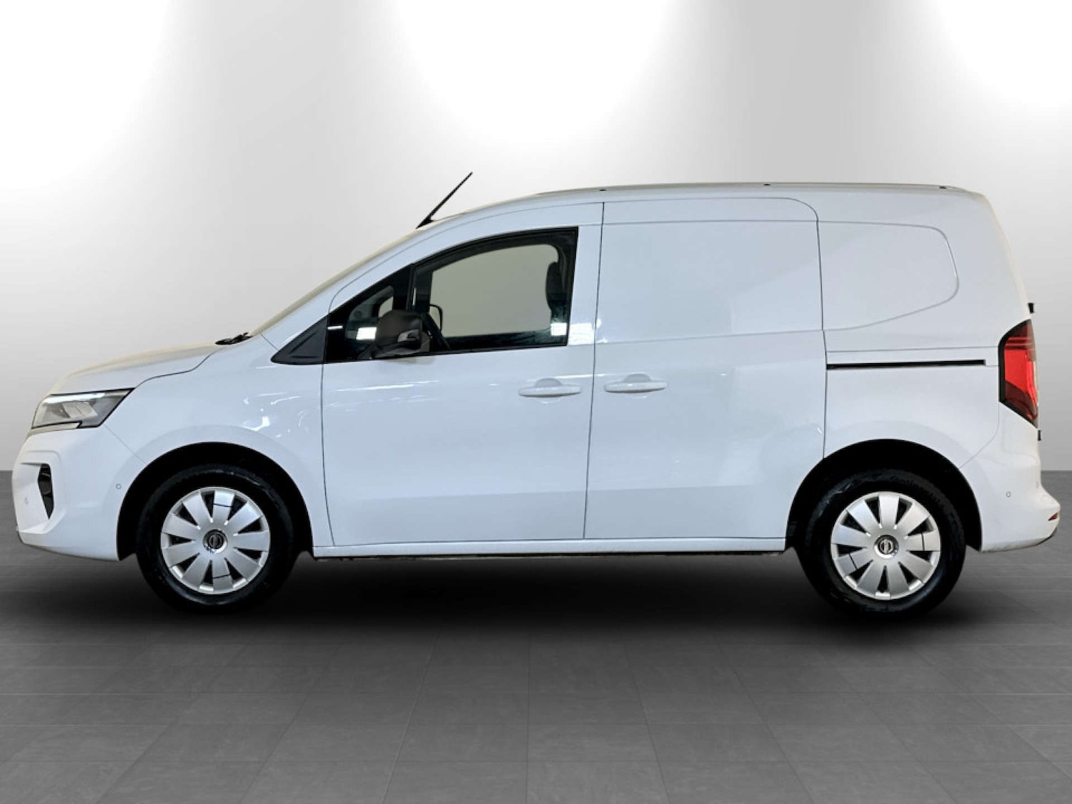 Used Nissan Other 2023 for sale - 77368188: Photo 6