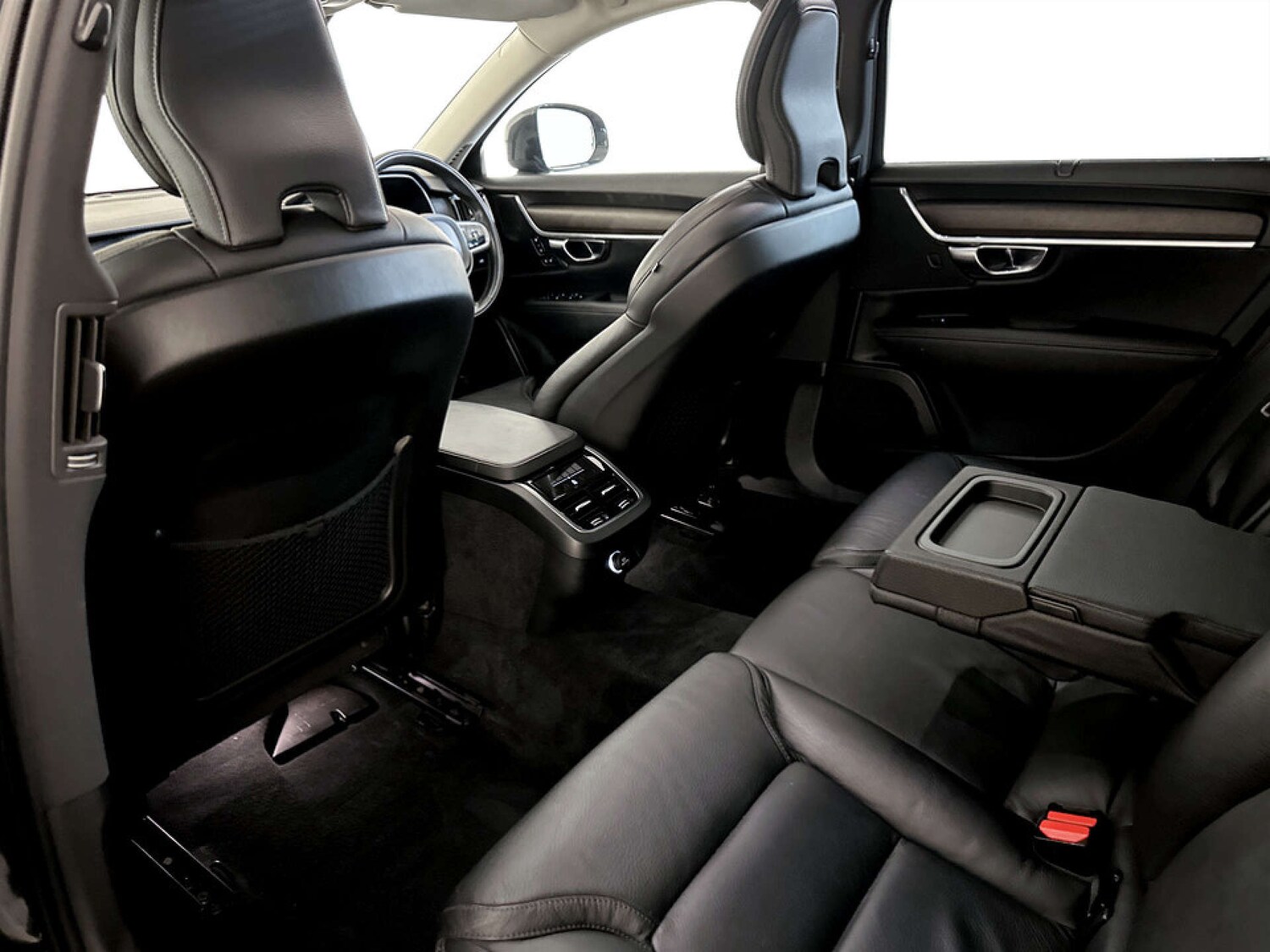 Used Volvo V90 Cross Country 2020 for sale - 77693779: Photo 14