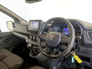 Used Renault Trafic 2024 for sale - 76412174: Photo