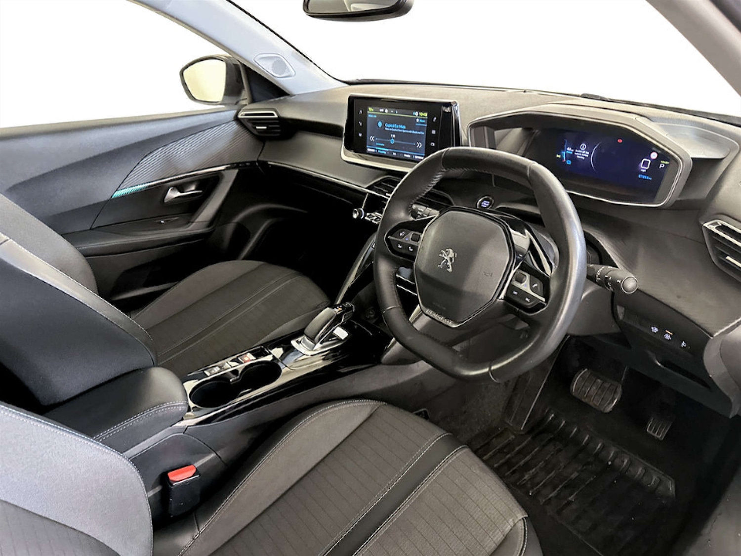 Used Peugeot 2008 2022 for sale - 77640532: Photo 15