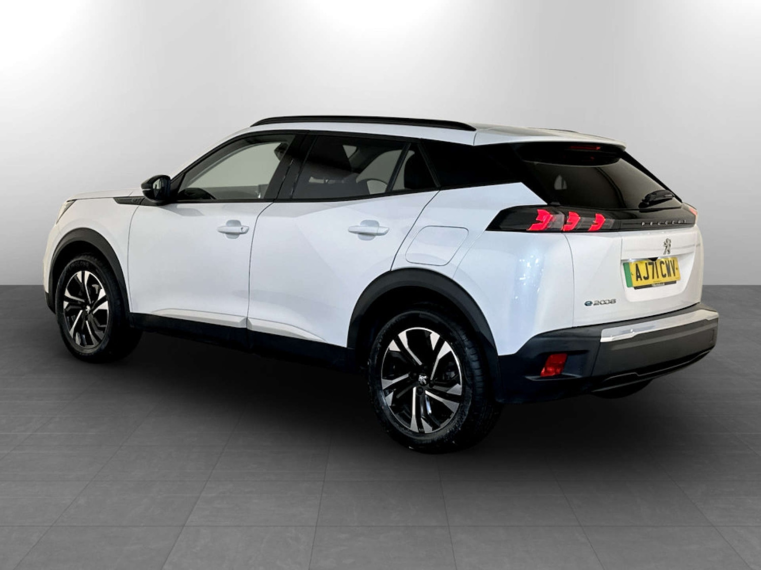 Used Peugeot 2008 2022 for sale - 77640532: Photo 8