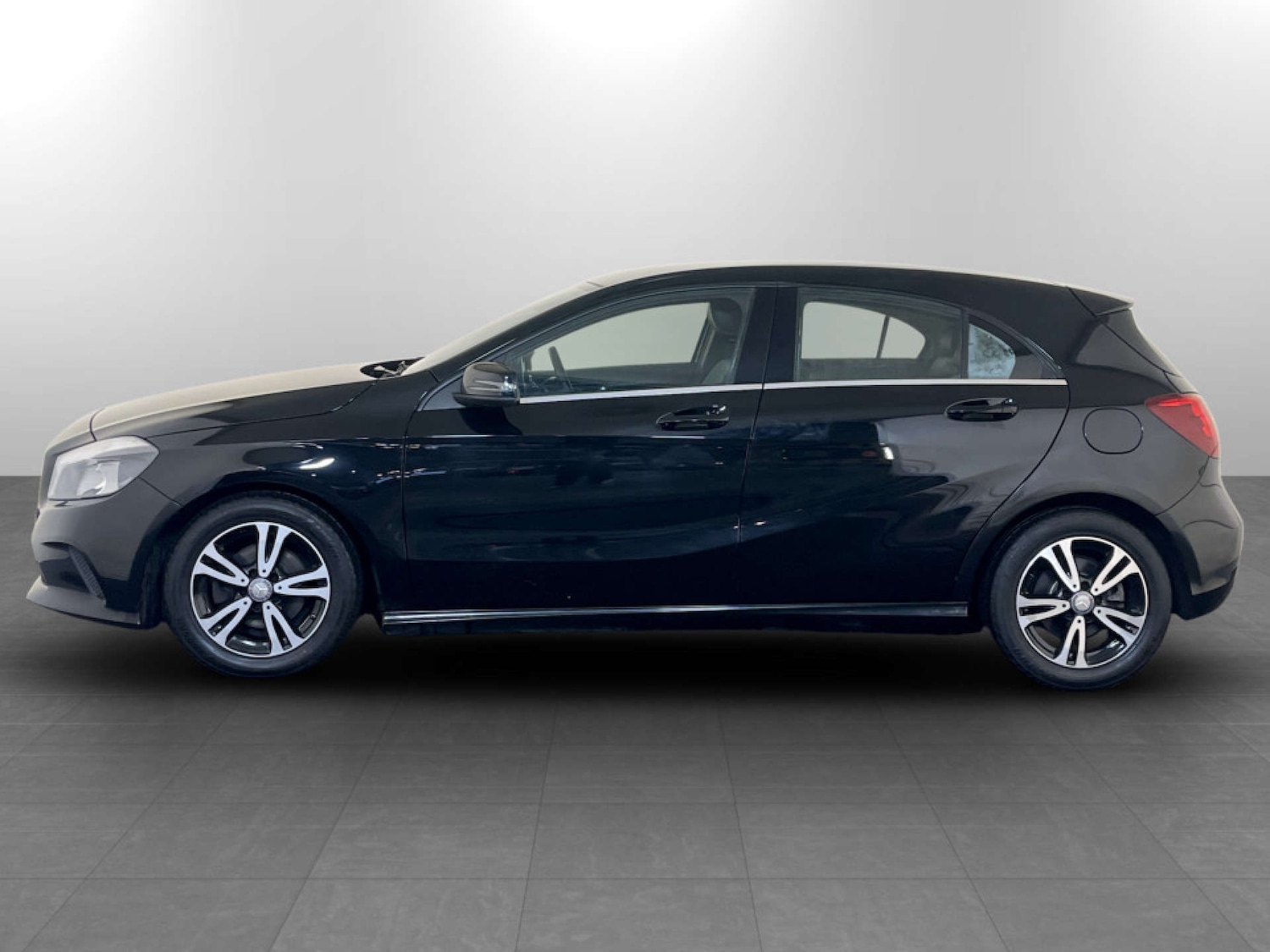 Used Mercedes-Benz A-Class 2016 for sale - 77355524: Photo 7