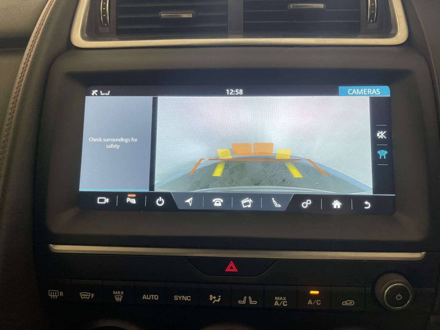 Used Jaguar E-Pace 2020 for sale - 77934008: Photo 20