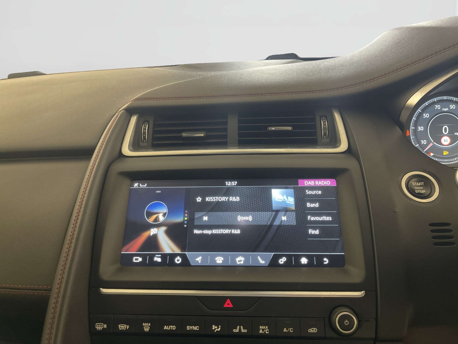 Used Jaguar E-Pace 2020 for sale - 77934008: Photo 23