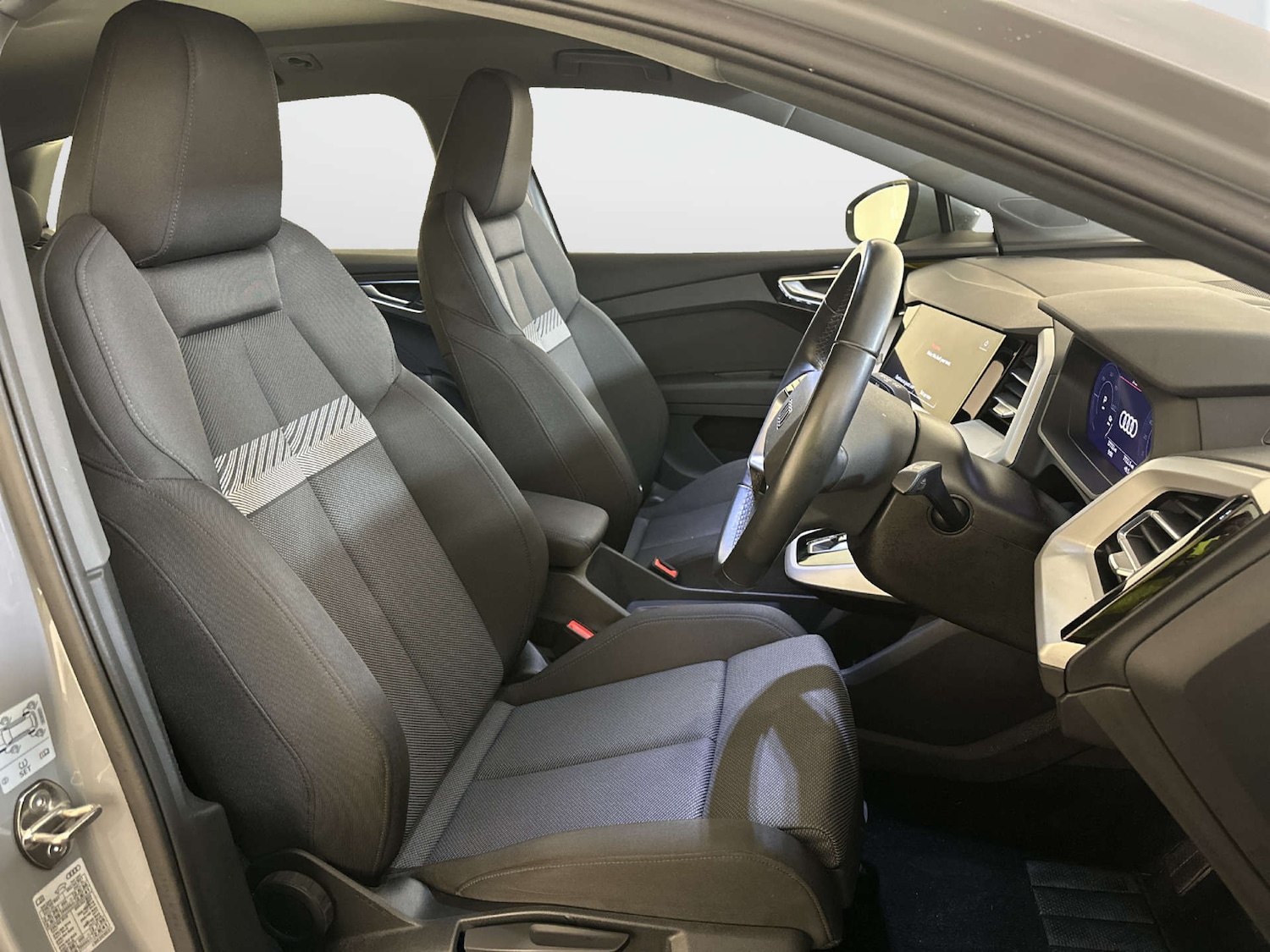 Used Audi Q4 e-tron 2023 for sale - 78083372: Photo 13