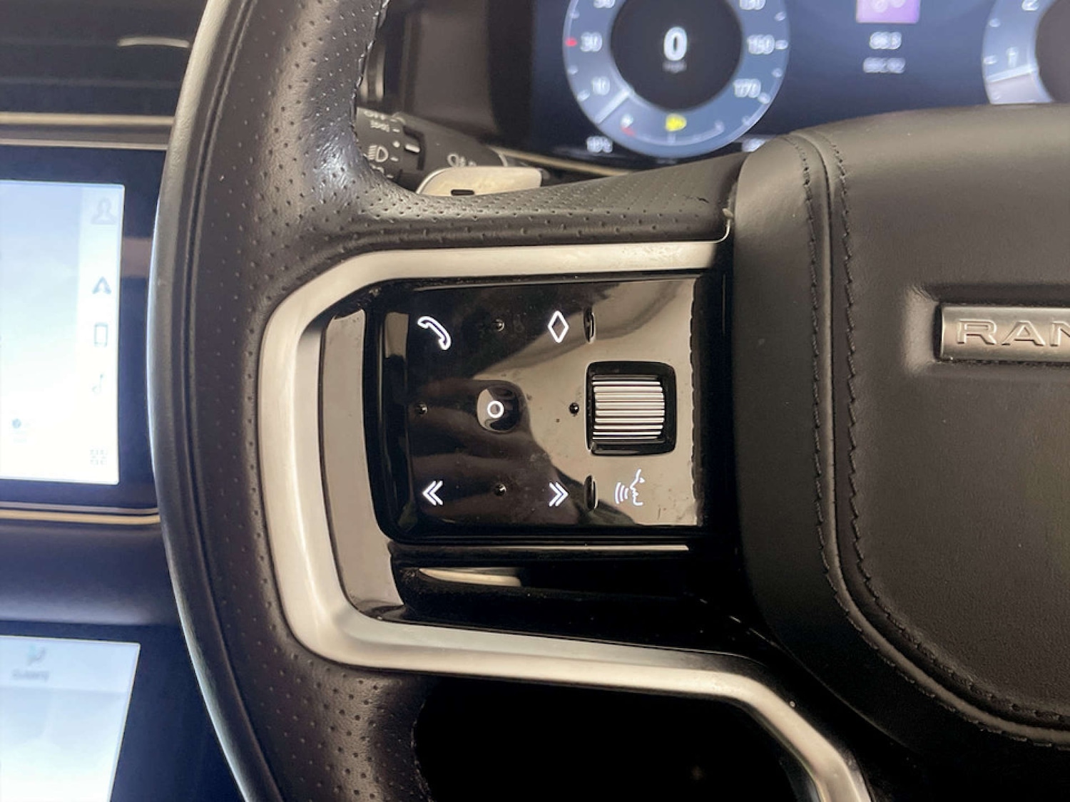 Used Land Rover Range Rover Evoque 2022 for sale - 77621898: Photo 18