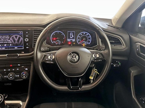 Used Volkswagen T-Roc 2018 for sale - 76241175: Photo 17