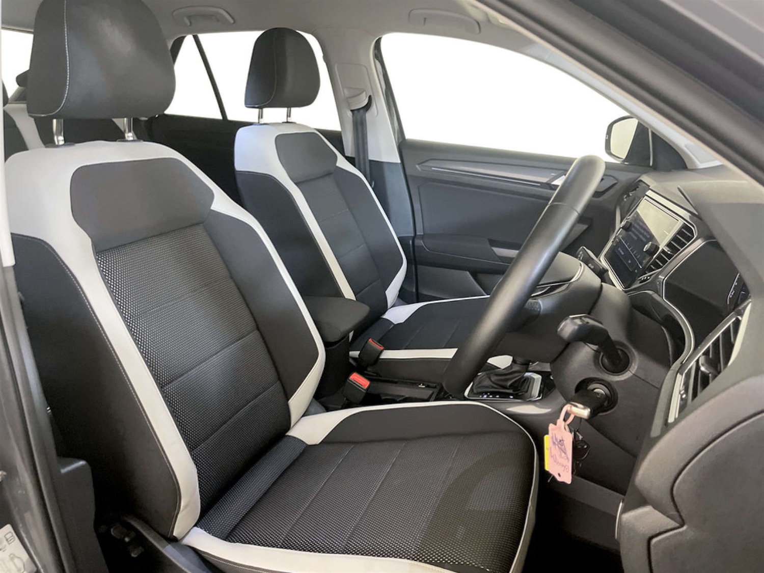 Used Volkswagen T-Roc 2022 for sale - 77185056: Photo 13