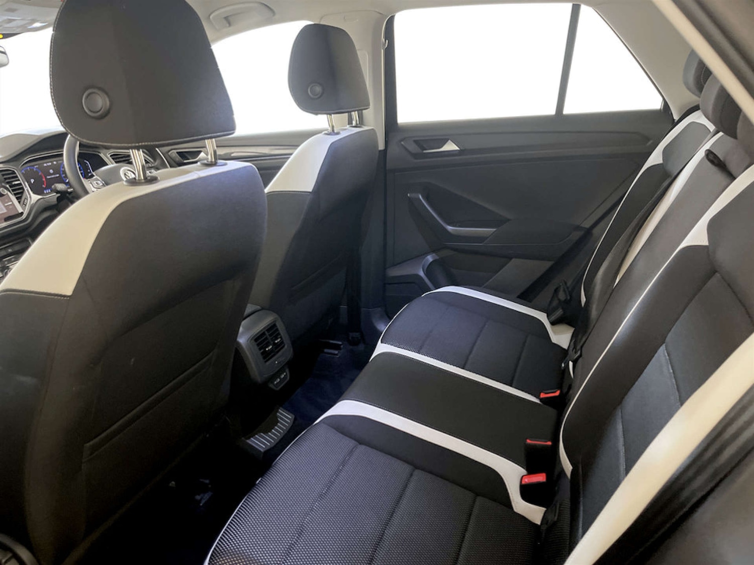 Used Volkswagen T-Roc 2022 for sale - 77185056: Photo 14