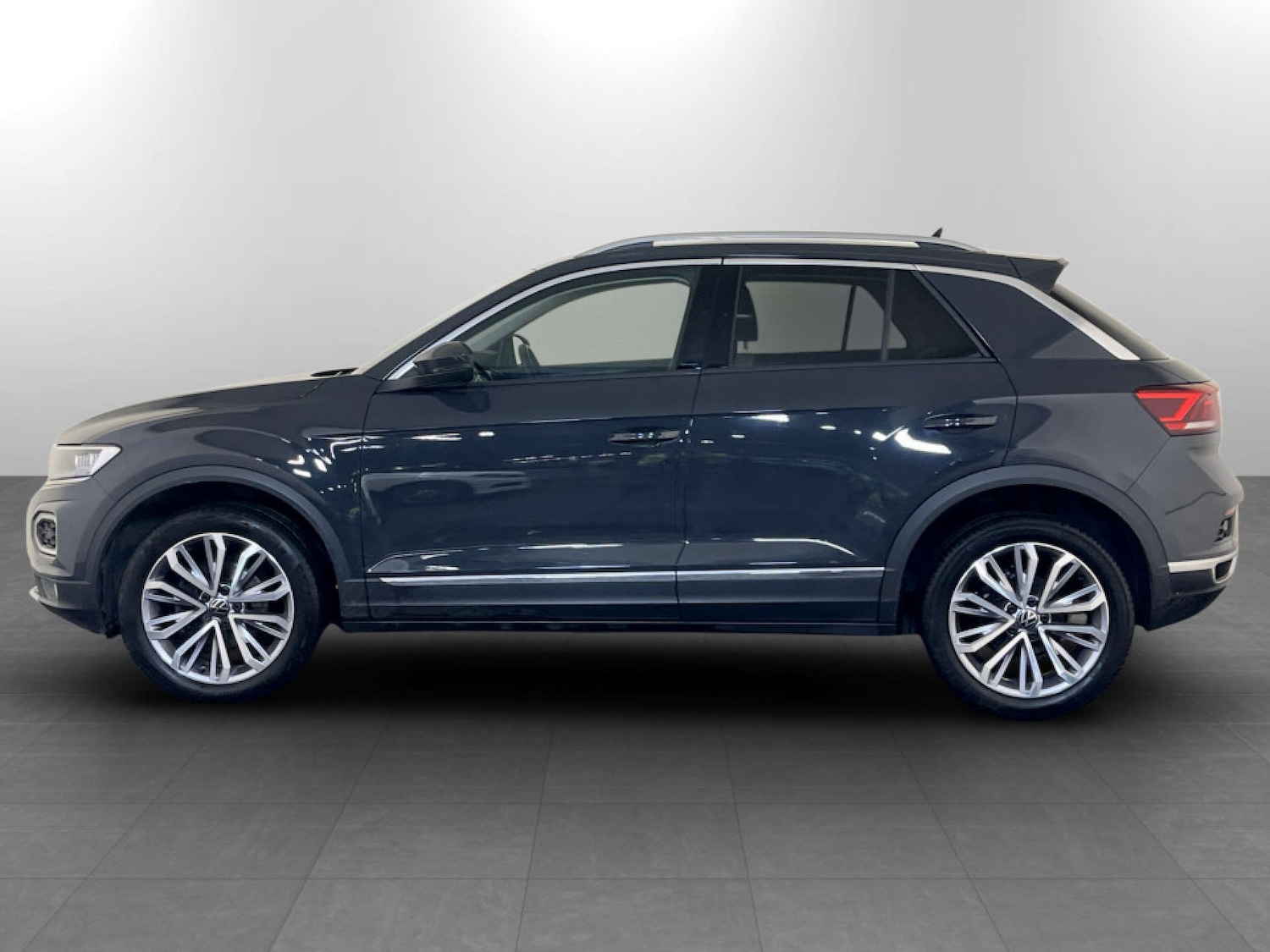 Used Volkswagen T-Roc 2022 for sale - 77185056: Photo 7