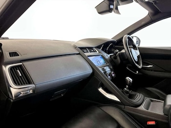 Used Jaguar E-Pace 2019 for sale - 76825893: Photo