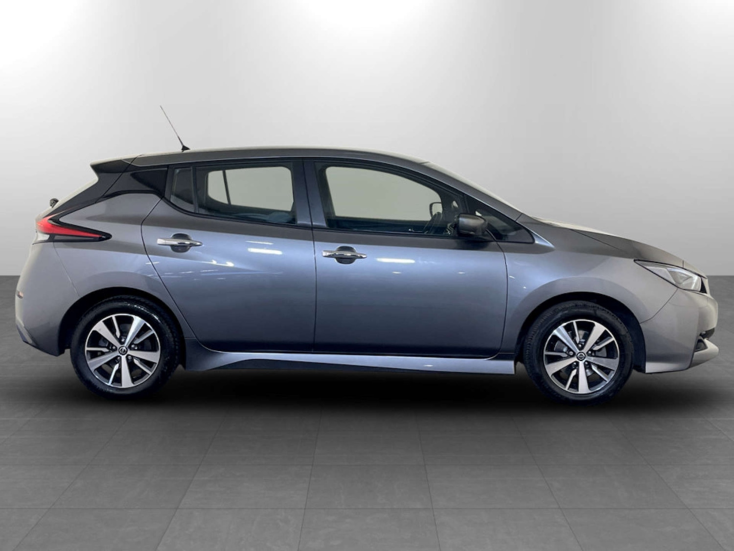Used Nissan Leaf 2021 for sale - 77249289: Photo 11