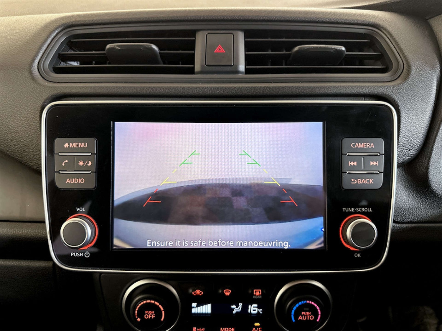 Used Nissan Leaf 2021 for sale - 77249289: Photo 21