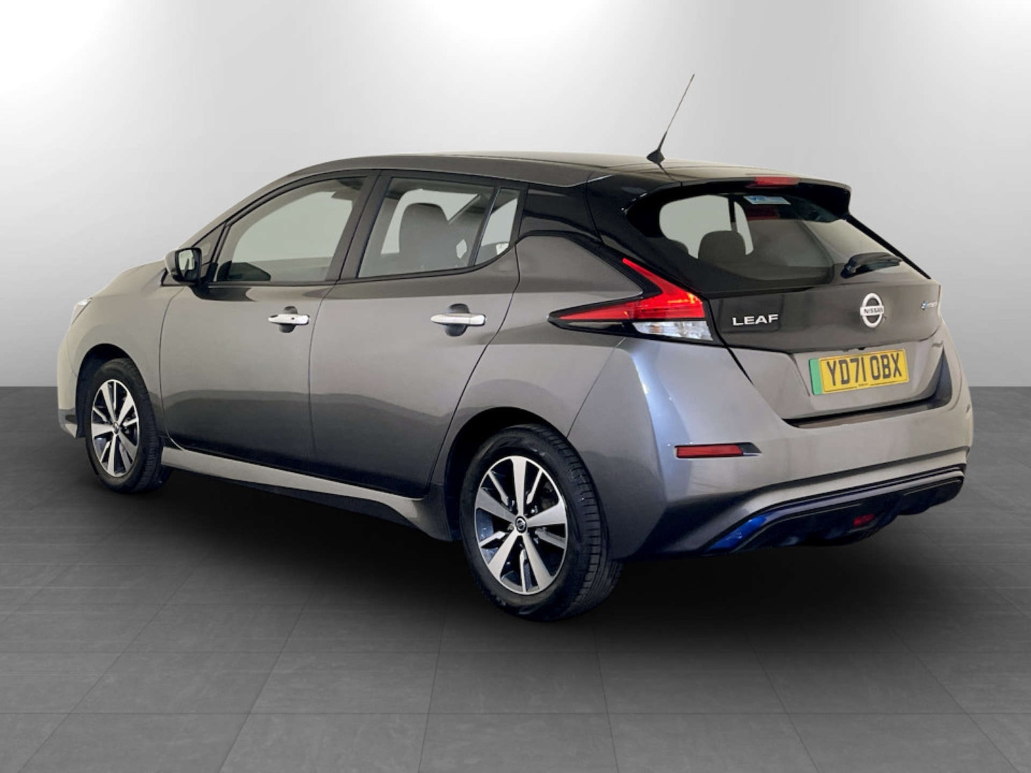 Used Nissan Leaf 2021 for sale - 77249289: Photo 8