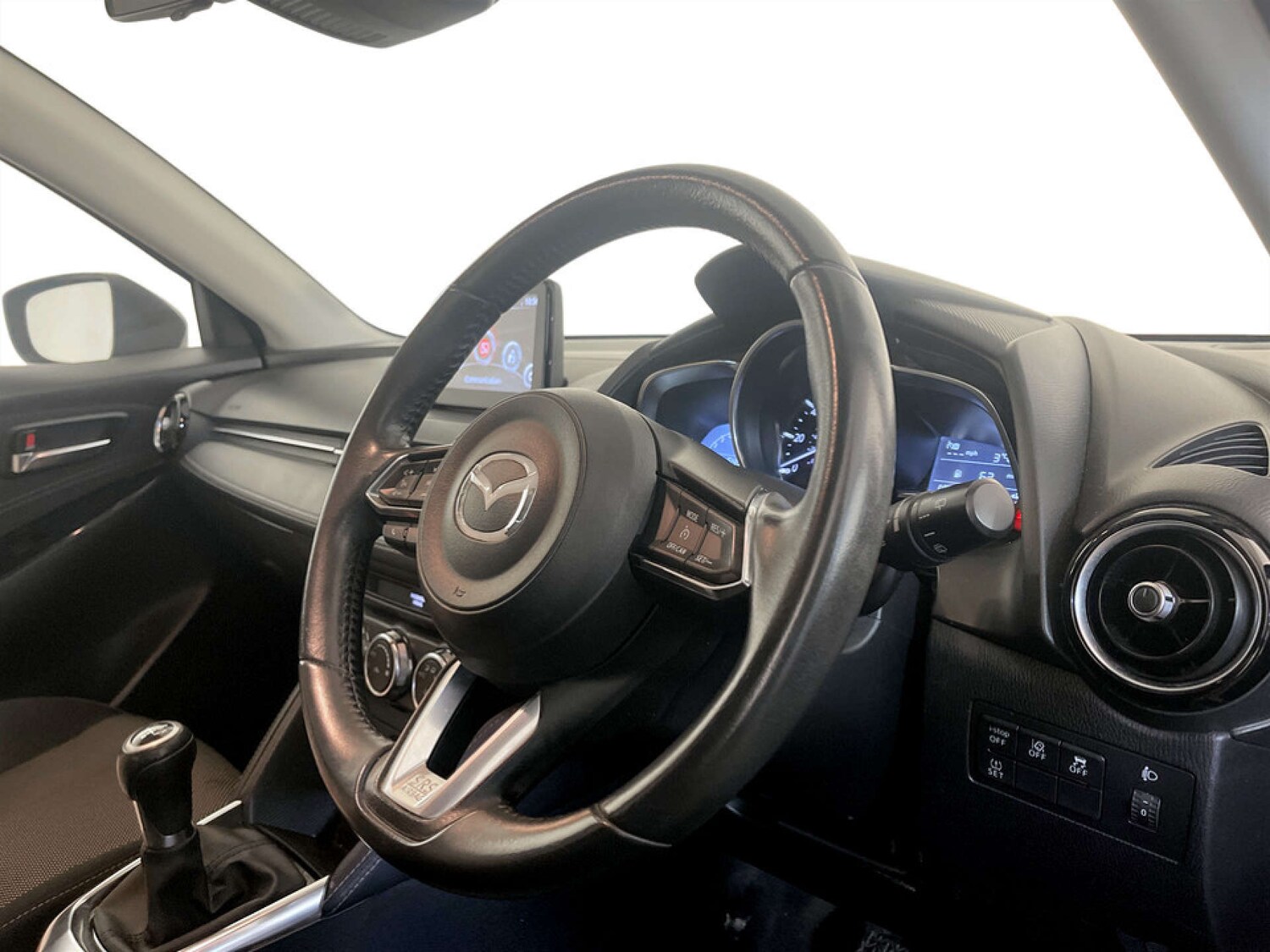 Used Mazda Mazda2 2018 for sale - 77604020: Photo 15