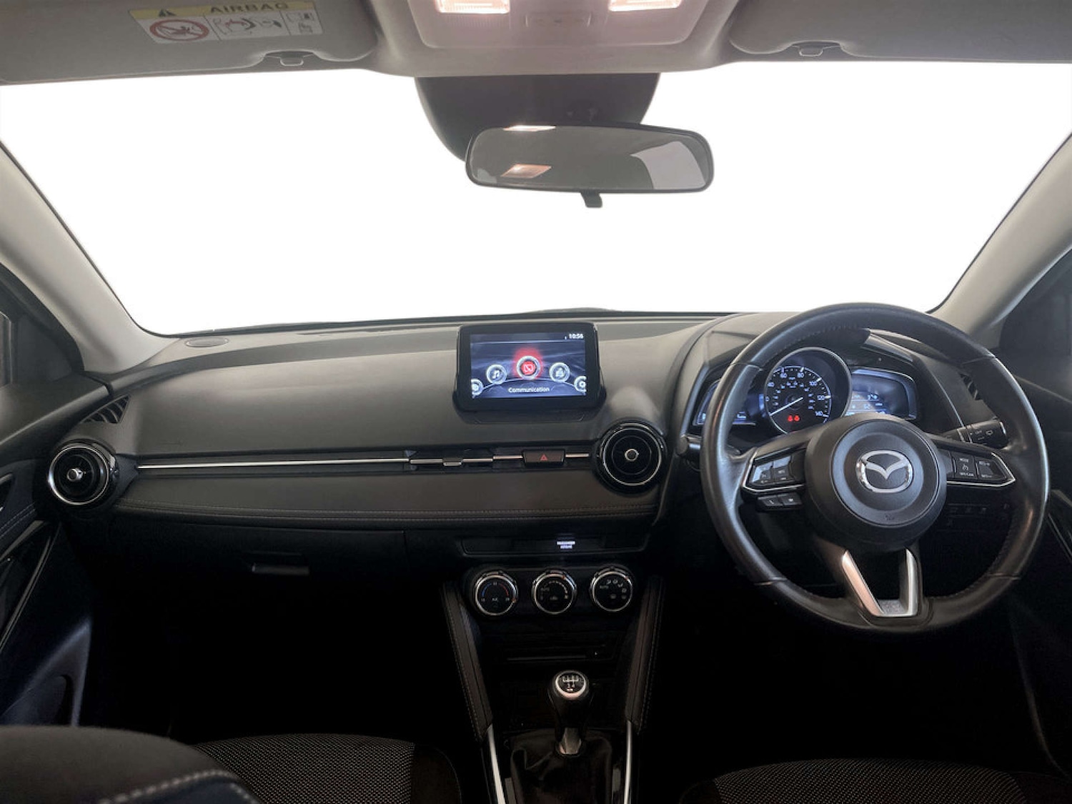 Used Mazda Mazda2 2018 for sale - 77604020: Photo 3