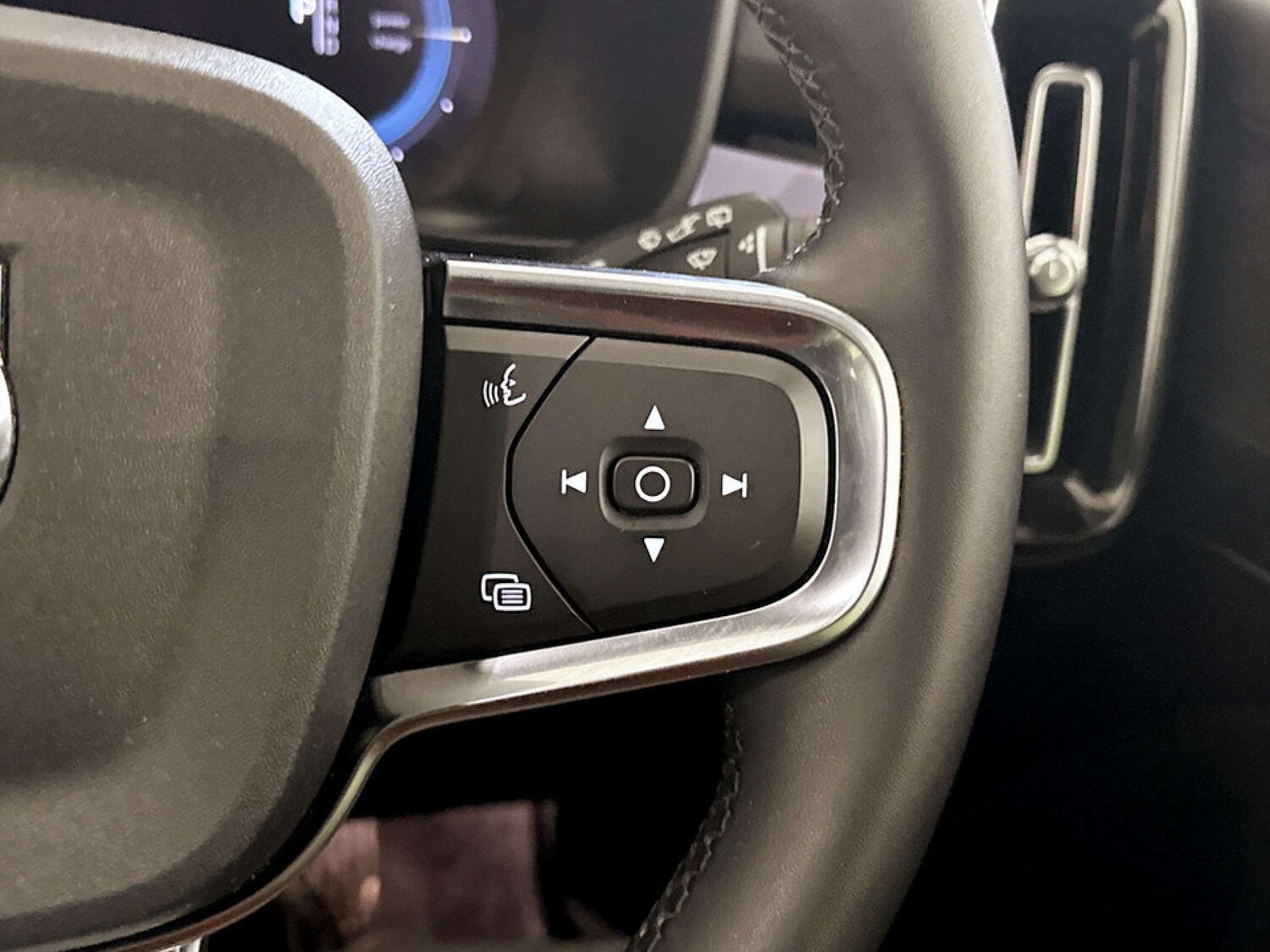 Used Volvo XC40 2022 for sale - 77469962: Photo 19