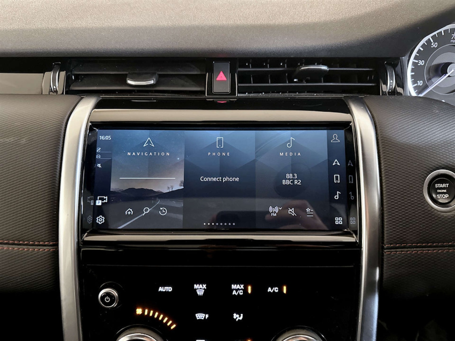 Used Land Rover Discovery Sport 2022 for sale - 77227828: Photo 23