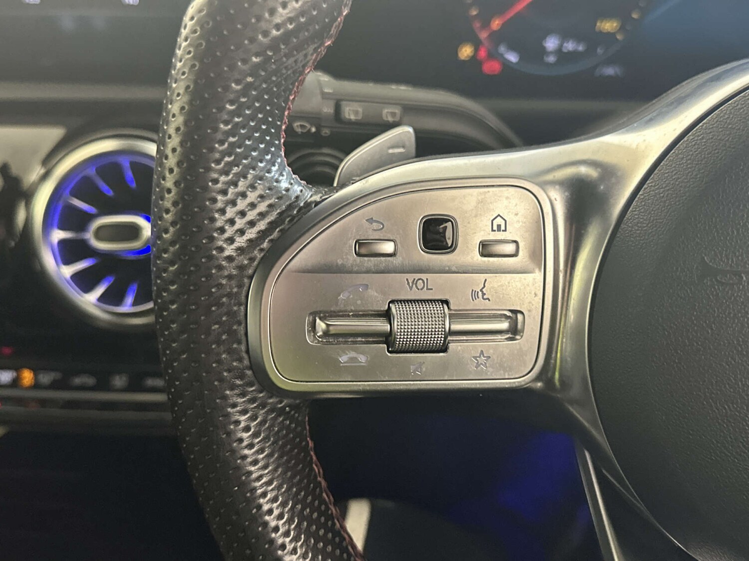 Used Mercedes-Benz A-Class 2019 for sale - 77953406: Photo 17