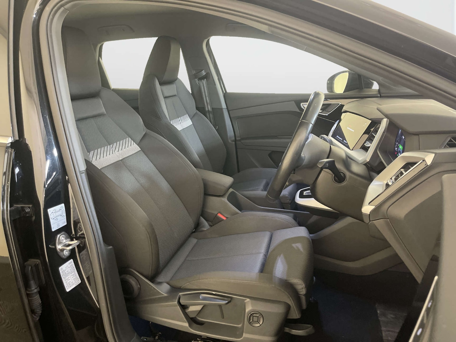 Used Audi Q4 e-tron 2022 for sale - 78201177: Photo 13