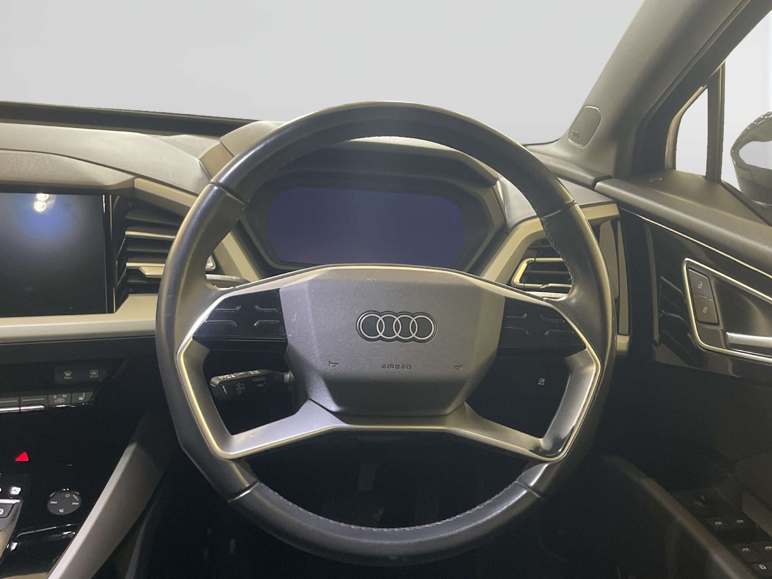 Used Audi Q4 e-tron 2022 for sale - 78201177: Photo 16