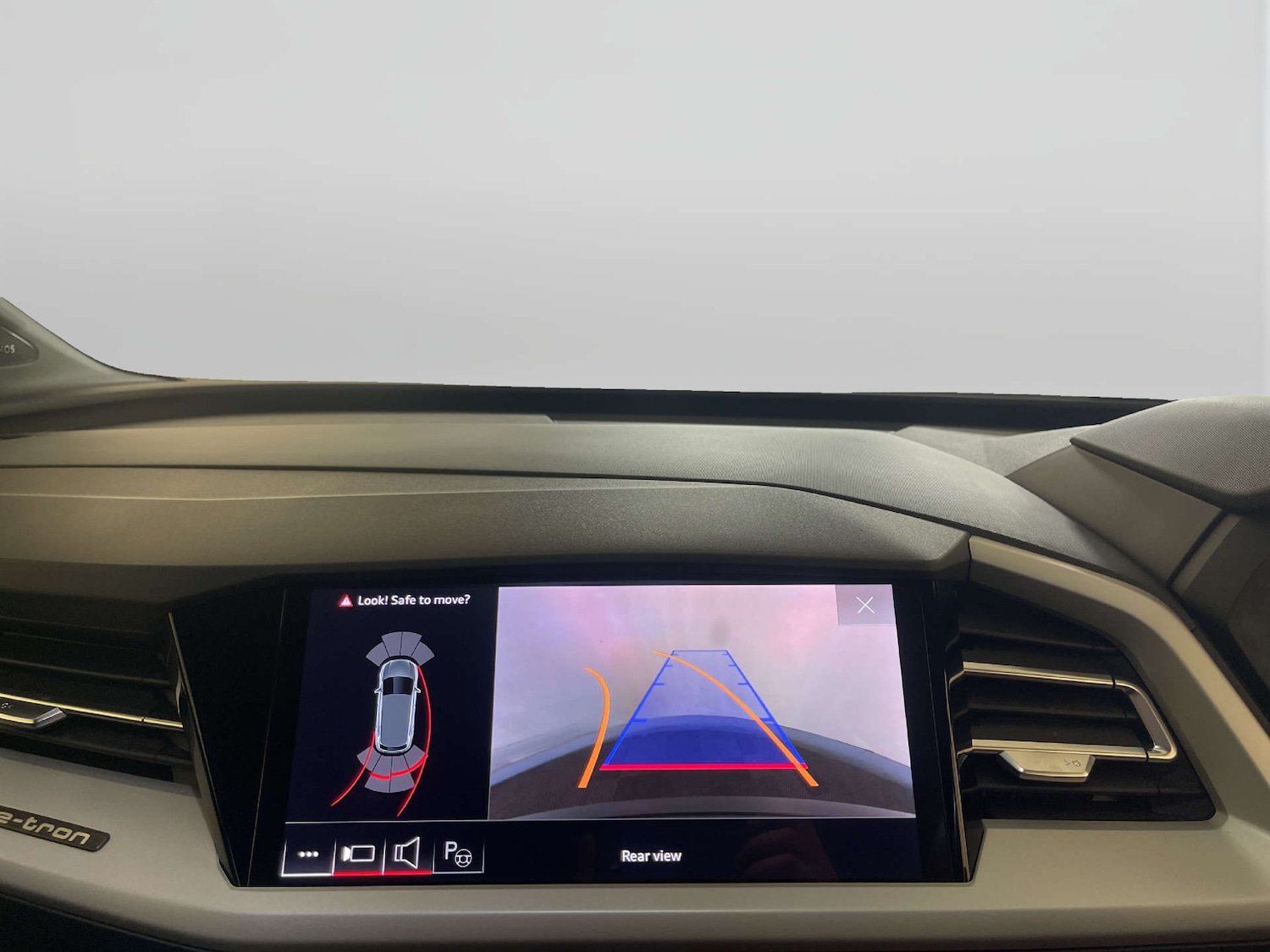 Used Audi Q4 e-tron 2022 for sale - 78201177: Photo 20